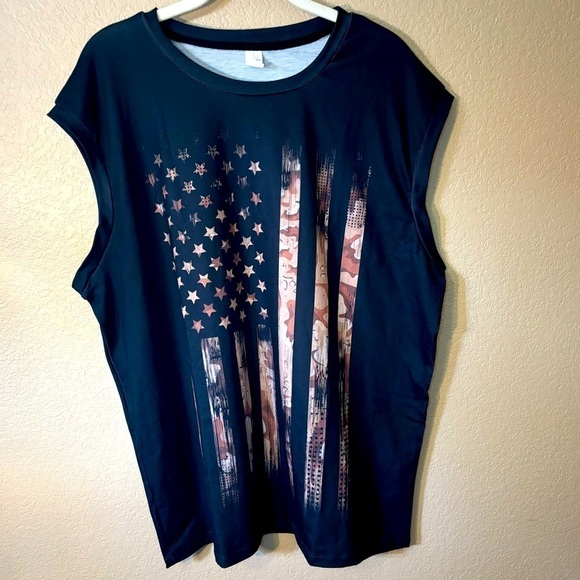 Other - NEW Men’s Muscle Shirt XL Navy Blue American Flag Design Rugged Abstract Camo